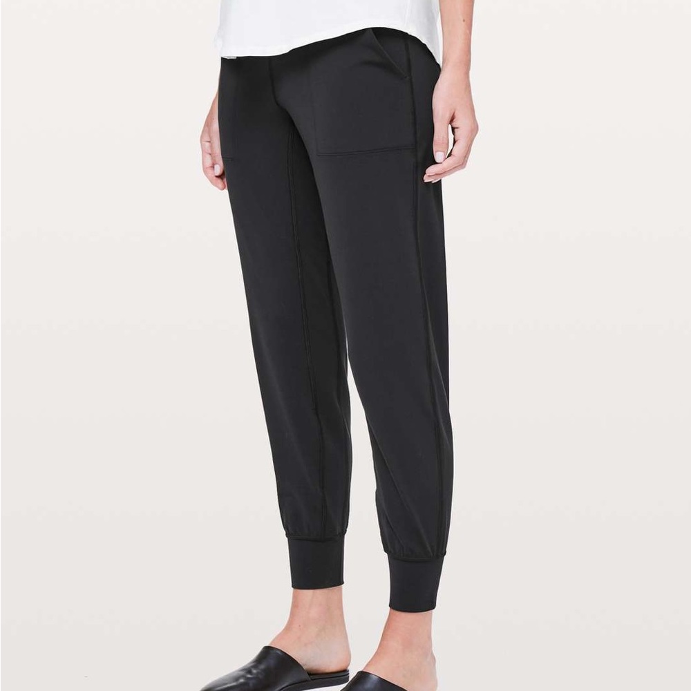 Lululemon Black Align Joggers High Rise Nulu Pants Size 6